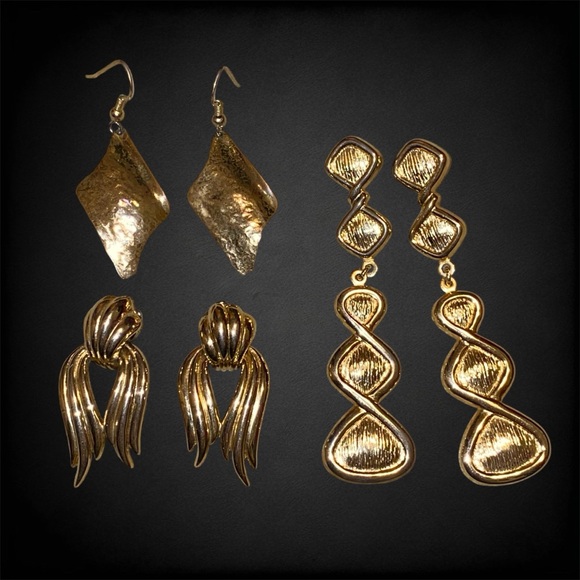 Vintage Jewelry - Vintage Gold-Toned Earrings Bundle
